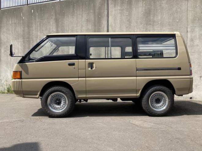 デリカバンデリカバン　ロールーフ　ガソリン両側スライドドア 4WD 2000 5Dr