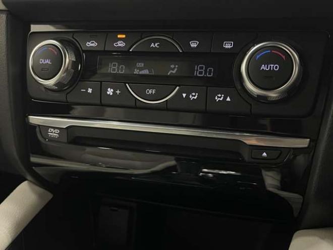 アテンザワゴン2.2 XD Lパッケージ ディーゼルターボ 4WD　駐車センサー　フルセグ　バックモニター 2200