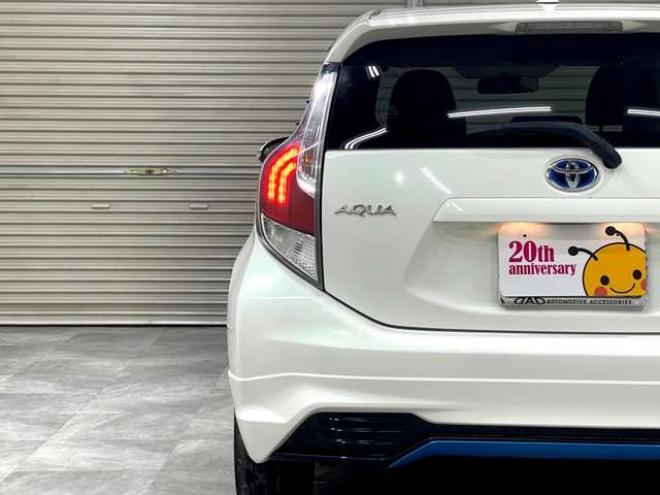 アクア1.5 S　フルエアロ　社外アルミホイール　SDナビ 2WD 1500