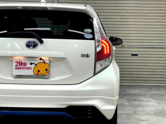 アクア1.5 S　フルエアロ　社外アルミホイール　SDナビ 2WD 1500