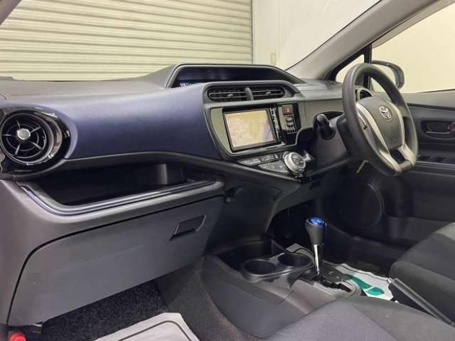 アクア1.5 S　フルエアロ　社外アルミホイール　SDナビ 2WD 1500