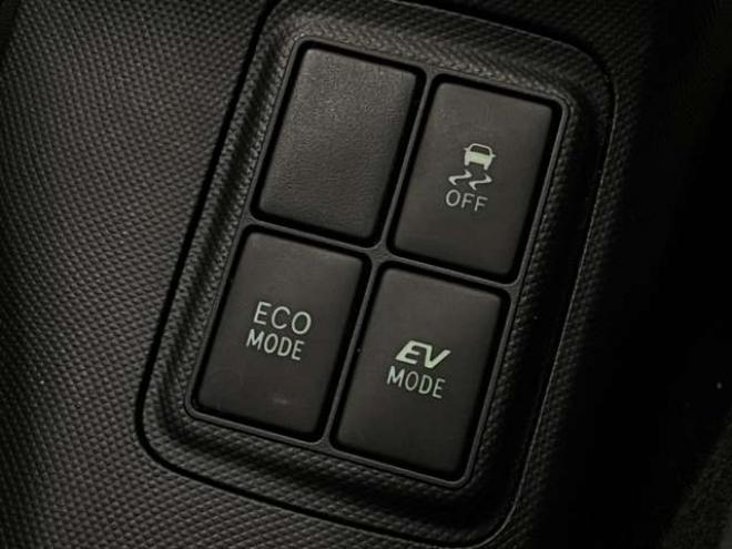 アクア1.5 S　フルエアロ　社外アルミホイール　SDナビ 2WD 1500
