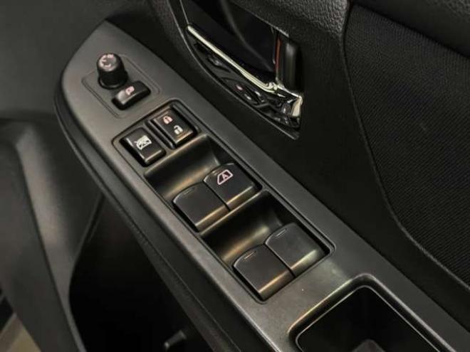 インプレッサG4 1.6 i-L 4WD　4WD　MT車　社外アルミ　HID　フォグ　ETC 1600