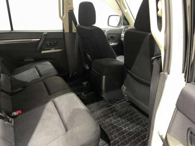 パジェロ3.2 ロング GR ディーゼルターボ 4WD　ナビ　フオグ　純正アルミ 3200