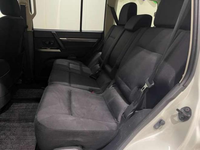 パジェロ3.2 ロング GR ディーゼルターボ 4WD　ナビ　フオグ　純正アルミ 3200