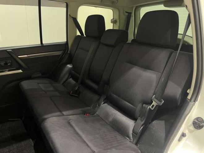 パジェロ3.2 ロング GR ディーゼルターボ 4WD　ナビ　フオグ　純正アルミ 3200