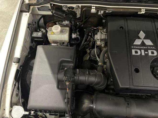 パジェロ3.2 ロング GR ディーゼルターボ 4WD　ナビ　フオグ　純正アルミ 3200