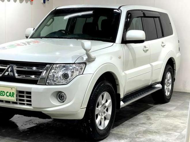 パジェロ3.2 ロング GR ディーゼルターボ 4WD　ナビ　フオグ　純正アルミ 3200