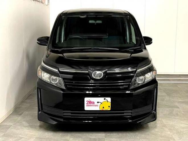 ヴォクシー2.0 X 4WD　電動スライドドア　HID　後席モニター 2000