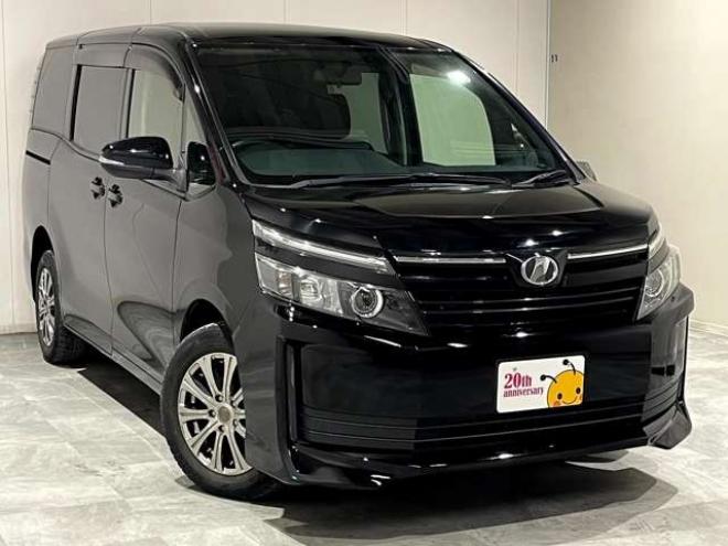 ヴォクシー2.0 X 4WD　電動スライドドア　HID　後席モニター 2000