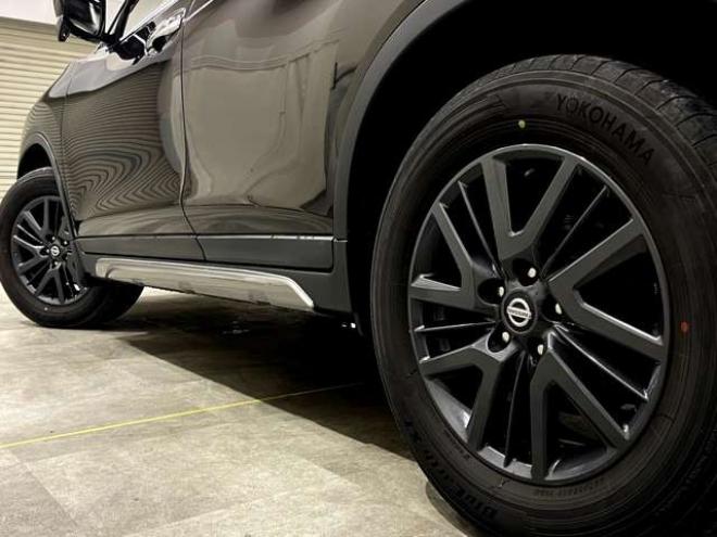 エクストレイル2.0 20X ブラック エクストリーマーX エマージェンシーブレーキ パッケージ 2列車 4WD　衝突軽減ブレーキ　クリアランスソナー 2000