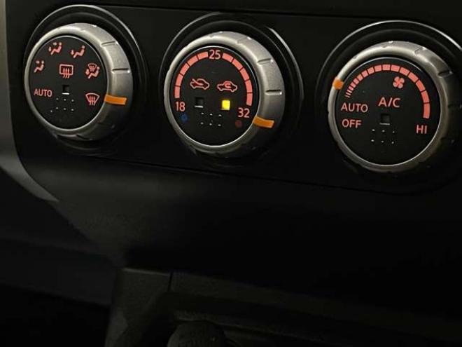 エクストレイル2.0 20X 4WD　カプロンシート　ナビ　TV　シートヒータ 2000