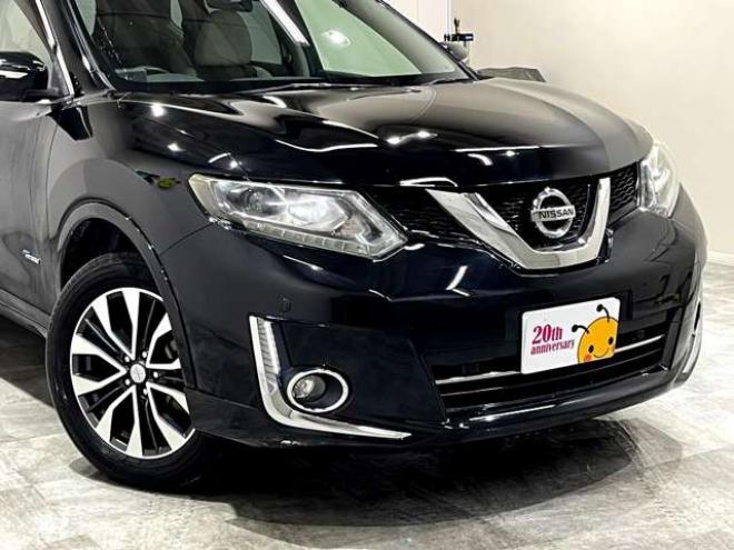 エクストレイル2.0 モード・プレミア ハイブリッド オーテック 30th アニバーサリー 4WD　衝突軽減ブレーキ　アラウンドビューモニタ 2000
