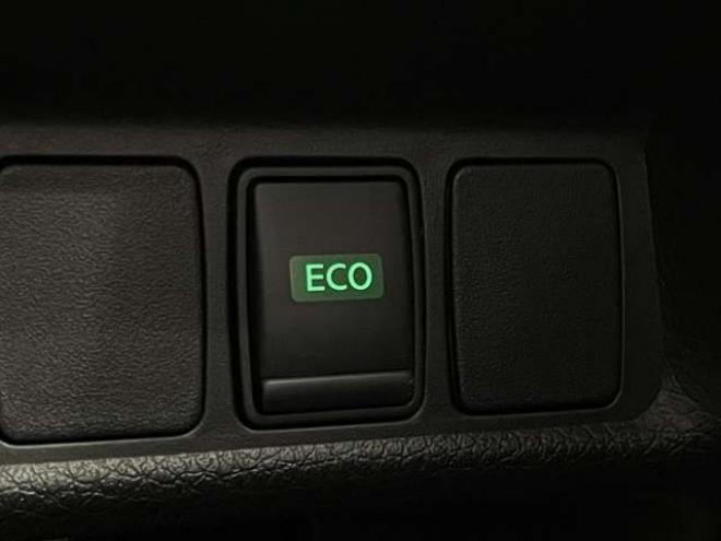 エクストレイル2.0 モード・プレミア ハイブリッド オーテック 30th アニバーサリー 4WD　衝突軽減ブレーキ　アラウンドビューモニタ 2000