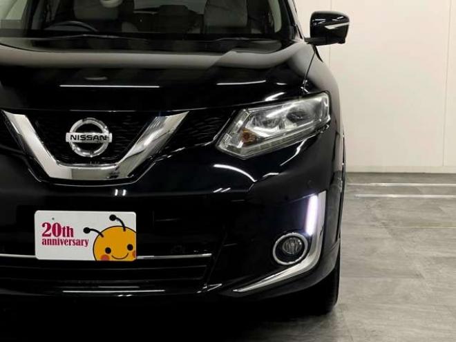 エクストレイル2.0 モード・プレミア ハイブリッド オーテック 30th アニバーサリー 4WD　衝突軽減ブレーキ　アラウンドビューモニタ 2000