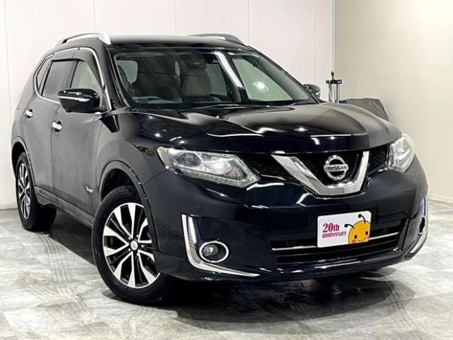 エクストレイル2.0 モード・プレミア ハイブリッド オーテック 30th アニバーサリー 4WD　衝突軽減ブレーキ　アラウンドビューモニタ 2000