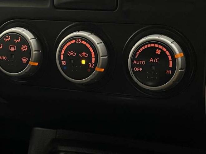 エクストレイル2.0 20GT ディーゼルターボ 4WD　ナビTV　ブルートゥース　クルコン 2000