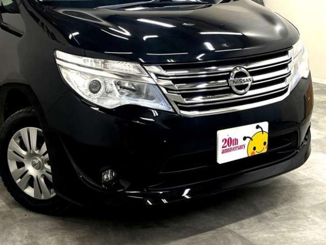 セレナ2.0 20X 4WD　ブレーキサポート　フリップダウンモニター 2000