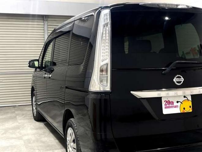 セレナ2.0 20X 4WD　ブレーキサポート　フリップダウンモニター 2000