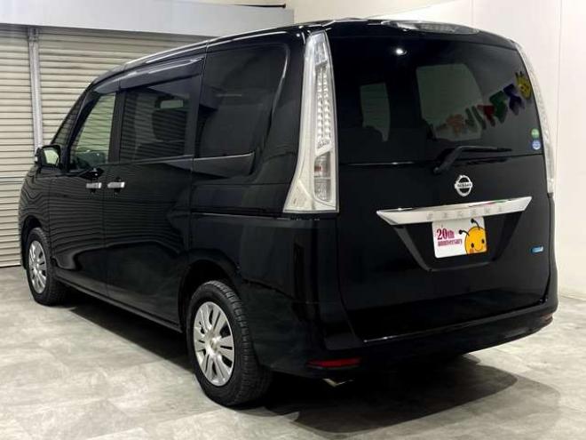 セレナ2.0 20X 4WD　ブレーキサポート　フリップダウンモニター 2000