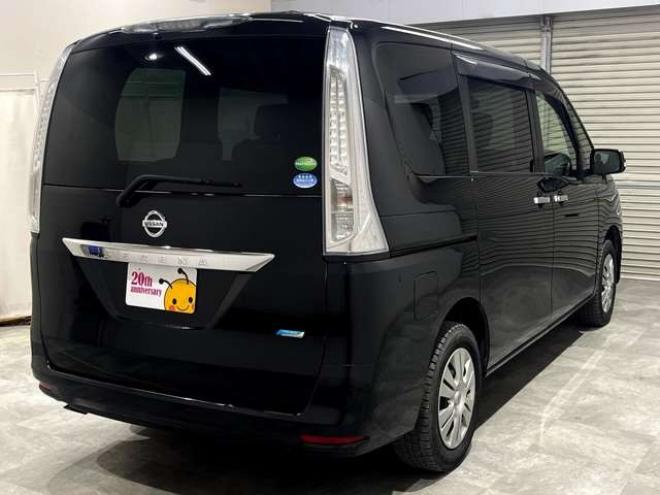 セレナ2.0 20X 4WD　ブレーキサポート　フリップダウンモニター 2000