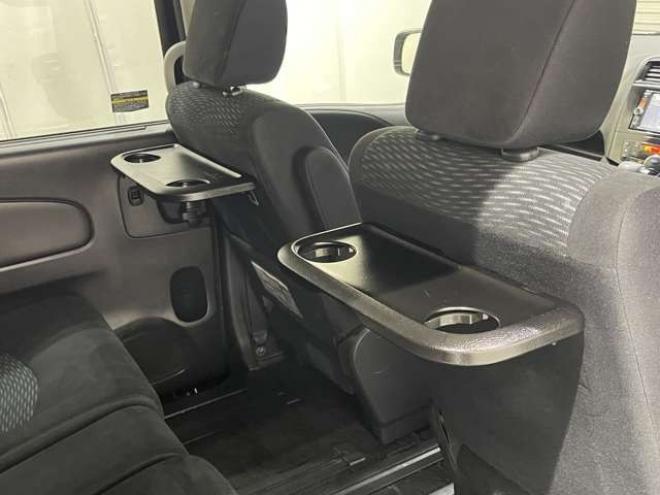 セレナ2.0 20X 4WD　ブレーキサポート　フリップダウンモニター 2000
