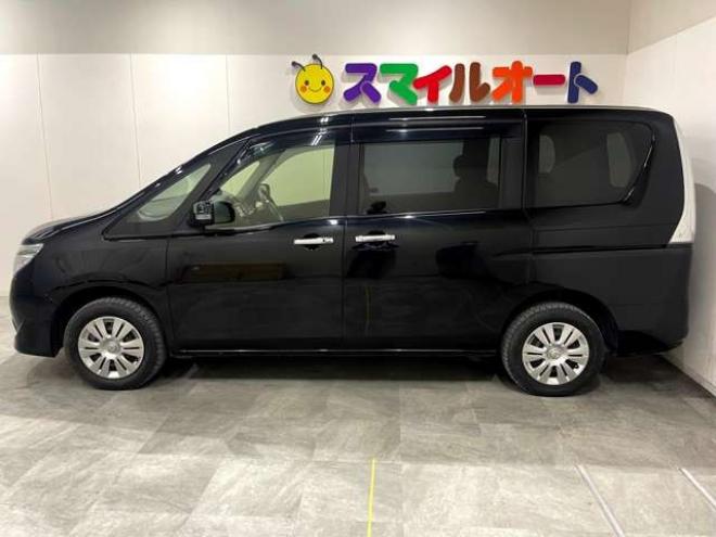 セレナ2.0 20X 4WD　ブレーキサポート　フリップダウンモニター 2000
