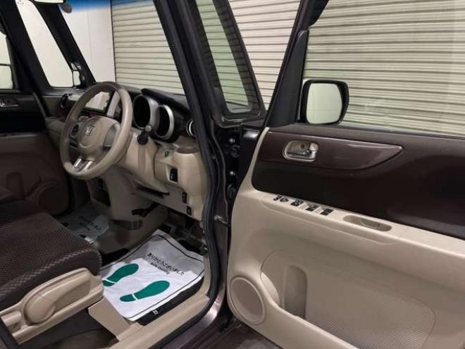 N-BOXG Lパッケージ 4WD　電動スライドドア　バックカメラ　TV 660