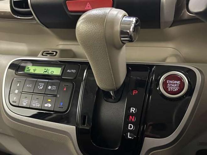 N-BOXG Lパッケージ 4WD　電動スライドドア　バックカメラ　TV 660