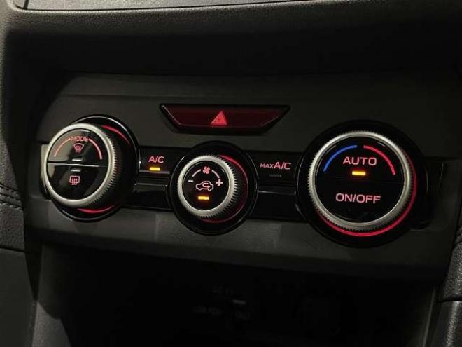 インプレッサスポーツ 1.6 i-L アイサイト 4WD　ブレーキサポート　レーンキープ　クルーズ 1600