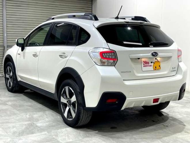 インプレッサXVハイブリッド 2.0i-L アイサイト 4WD　ナビ　フルセグ　Bluetooth　バックカメラ 2000