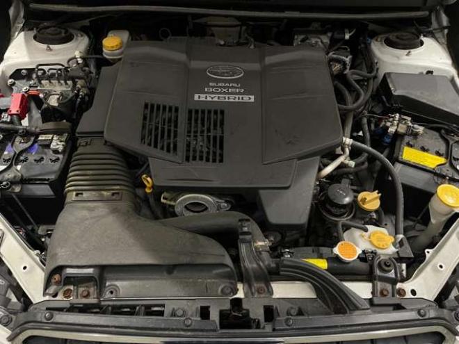 インプレッサXVハイブリッド 2.0i-L アイサイト 4WD　ナビ　フルセグ　Bluetooth　バックカメラ 2000