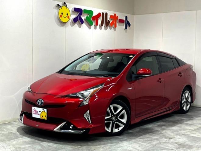 プリウス1.8 S ツーリングセレクション E-Four 4WD　セーフテイーセンス　ブレーキサポート 1800