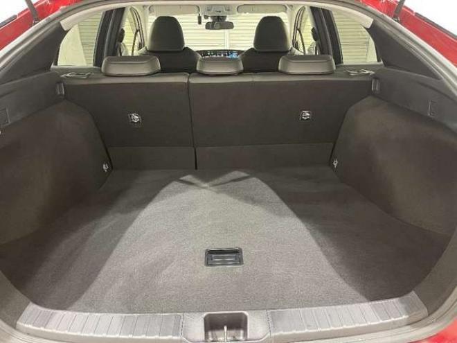 プリウス1.8 S ツーリングセレクション E-Four 4WD　セーフテイーセンス　ブレーキサポート 1800