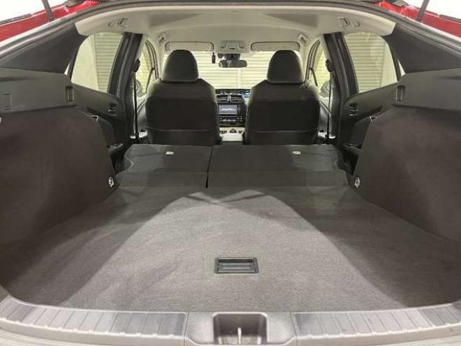 プリウス1.8 S ツーリングセレクション E-Four 4WD　セーフテイーセンス　ブレーキサポート 1800