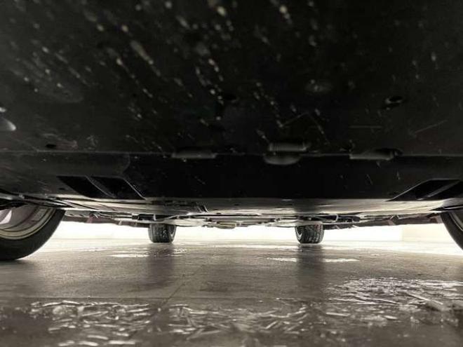 プリウス1.8 S ツーリングセレクション E-Four 4WD　セーフテイーセンス　ブレーキサポート 1800