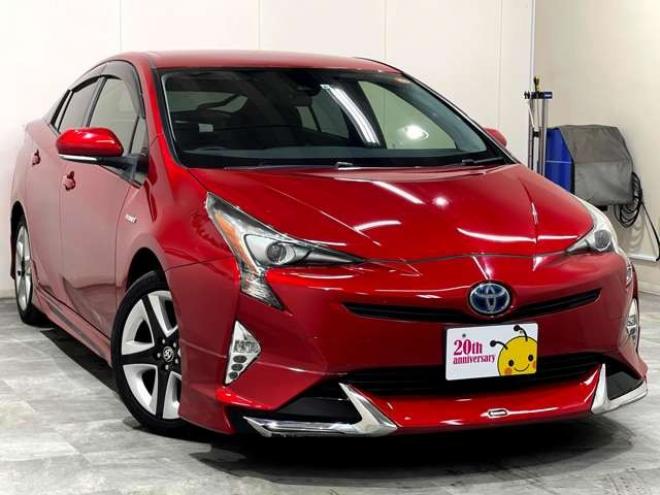 プリウス1.8 S ツーリングセレクション E-Four 4WD　セーフテイーセンス　ブレーキサポート 1800