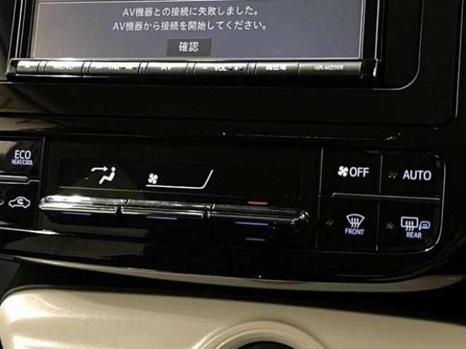プリウス1.8 A E-Four 4WD　ブレーキサポート　Bluetooth バックカメラ 1800