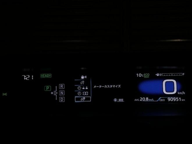 プリウス1.8 A E-Four 4WD　ブレーキサポート　Bluetooth バックカメラ 1800
