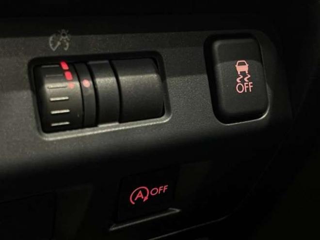 インプレッサスポーツ 2.0 i アイサイト 4WD　ブレーキサポート　フルセグTV　BT接続 2000