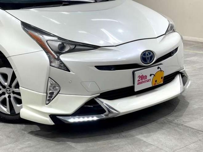 プリウス1.8 A E-Four 4WD　ナビ　フルセグ　Bluetooth　バックカメラ 1800