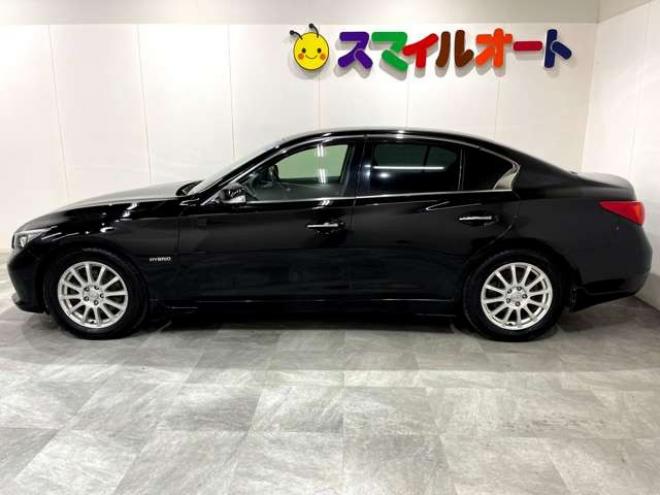 スカイライン3.5 350GT FOUR ハイブリッド タイプP　本革シート　エマージェンシーブレーキ 4WD 3500