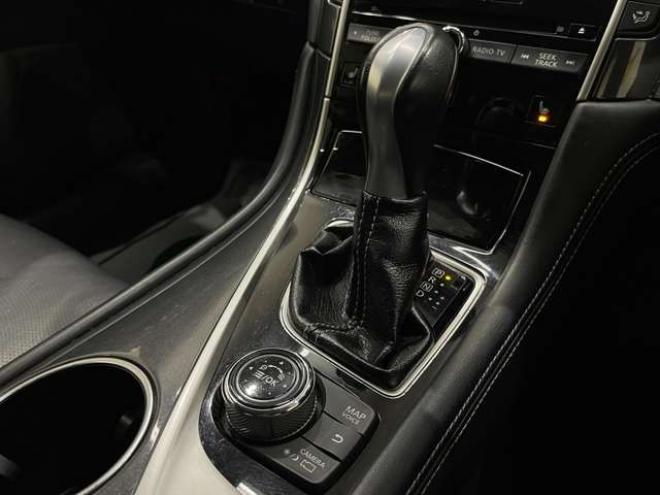 スカイライン3.5 350GT FOUR ハイブリッド タイプP　純正エンジンスターター　ブレーキサポート 4WD 3500