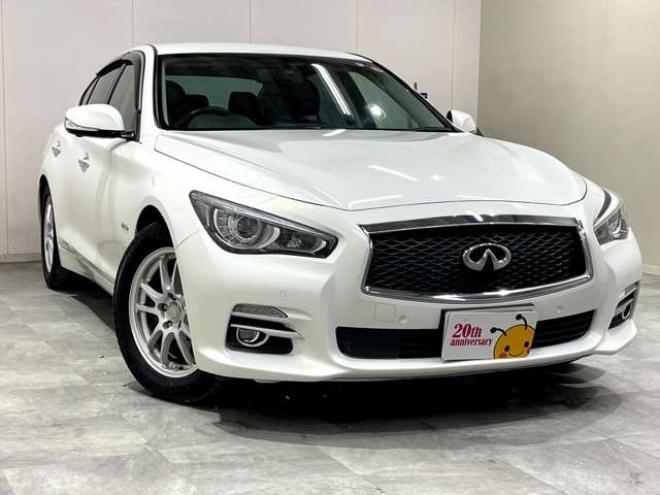 スカイライン3.5 350GT FOUR ハイブリッド タイプP　純正エンジンスターター　ブレーキサポート 4WD 3500