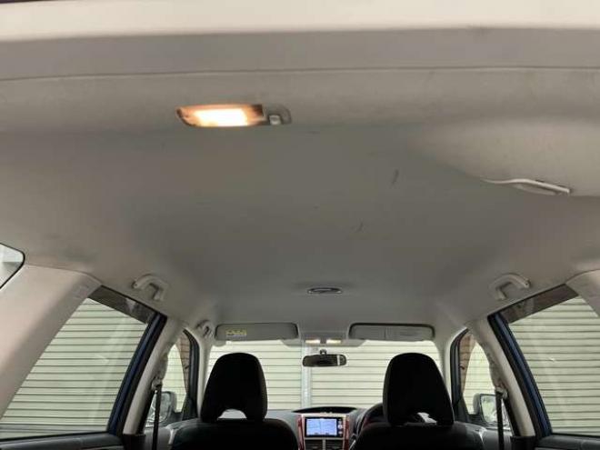 フォレスター2.0 XS 4WD　クルコン　Bモニタ　SDナビ+TV  HID 2000