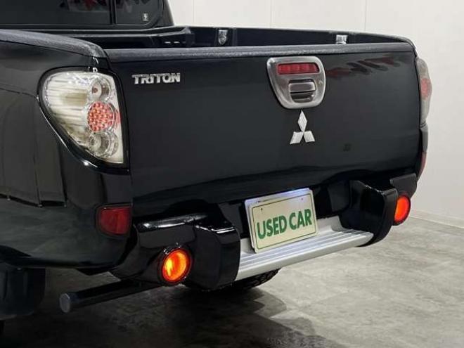 トライトン3.5 4WD　ナビ　フルセグ　バックカメラ　ETC 3500