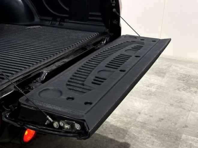 トライトン3.5 4WD　ナビ　フルセグ　バックカメラ　ETC 3500