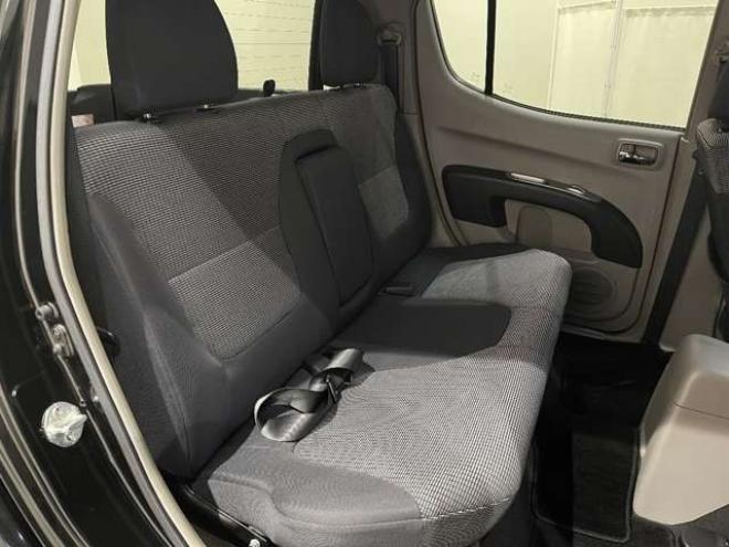 トライトン3.5 4WD　ナビ　フルセグ　バックカメラ　ETC 3500