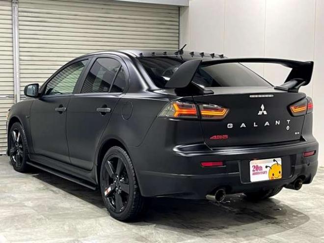 ギャランフォルティス 2.0 ラリーアート 4WD　マッドブラック　ラリアートマフラー 2000