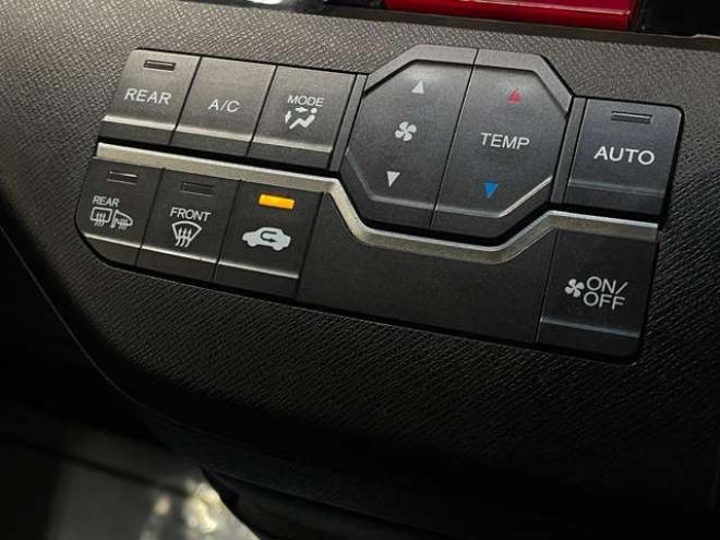 ステップワゴン2.0 スパーダ Z 4WD　エンジンスターター　両側電動スライドドア 2000